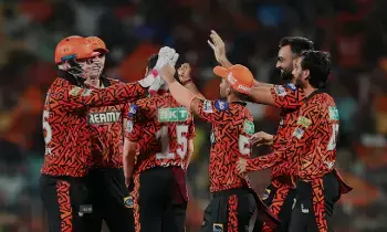 ప్లే ఆఫ్స్‌ గేట్‌ మూసుకున్నాక సన్‌ రైజర్స్‌ జోరు