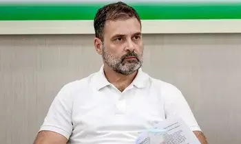 రాహుల్ గాంధీకి షాకిచ్చిన కోర్టు..
