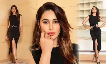రోష్ నారా నర్గీస్ ఫక్రీ