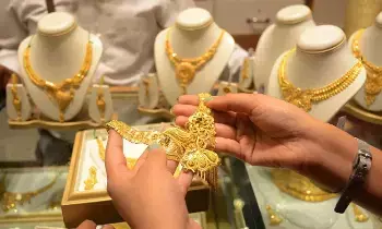Gold Price : పసిడి ప్రియులకు గుడ్ న్యూస్.. త్వరలోనే రూ.12వేలు తగ్గనున్న బంగారం ధర