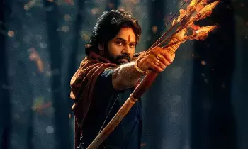 Telugu Cinema: నిర్మాతకు 11కోట్లు వెనక్కిచ్చిన పవన్! Telugu Cinema: నిర్మాతకు 11కోట్లు వెనక్కిచ్చిన పవన్!