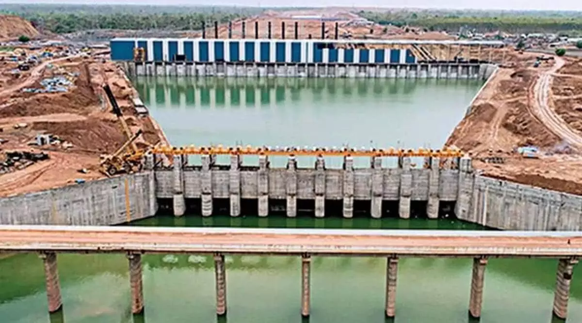 కాళేశ్వరం విచారణ - కాంగ్రెస్కు బలమా? కేసీఆర్కు ఆధారమా? కాళేశ్వరం విచారణ - కాంగ్రెస్కు బలమా? కేసీఆర్కు ఆధారమా?