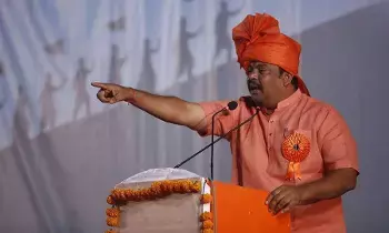 రాజాసింగ్ దారిలోకి వస్తారా...? దారి తప్పుతారా...?