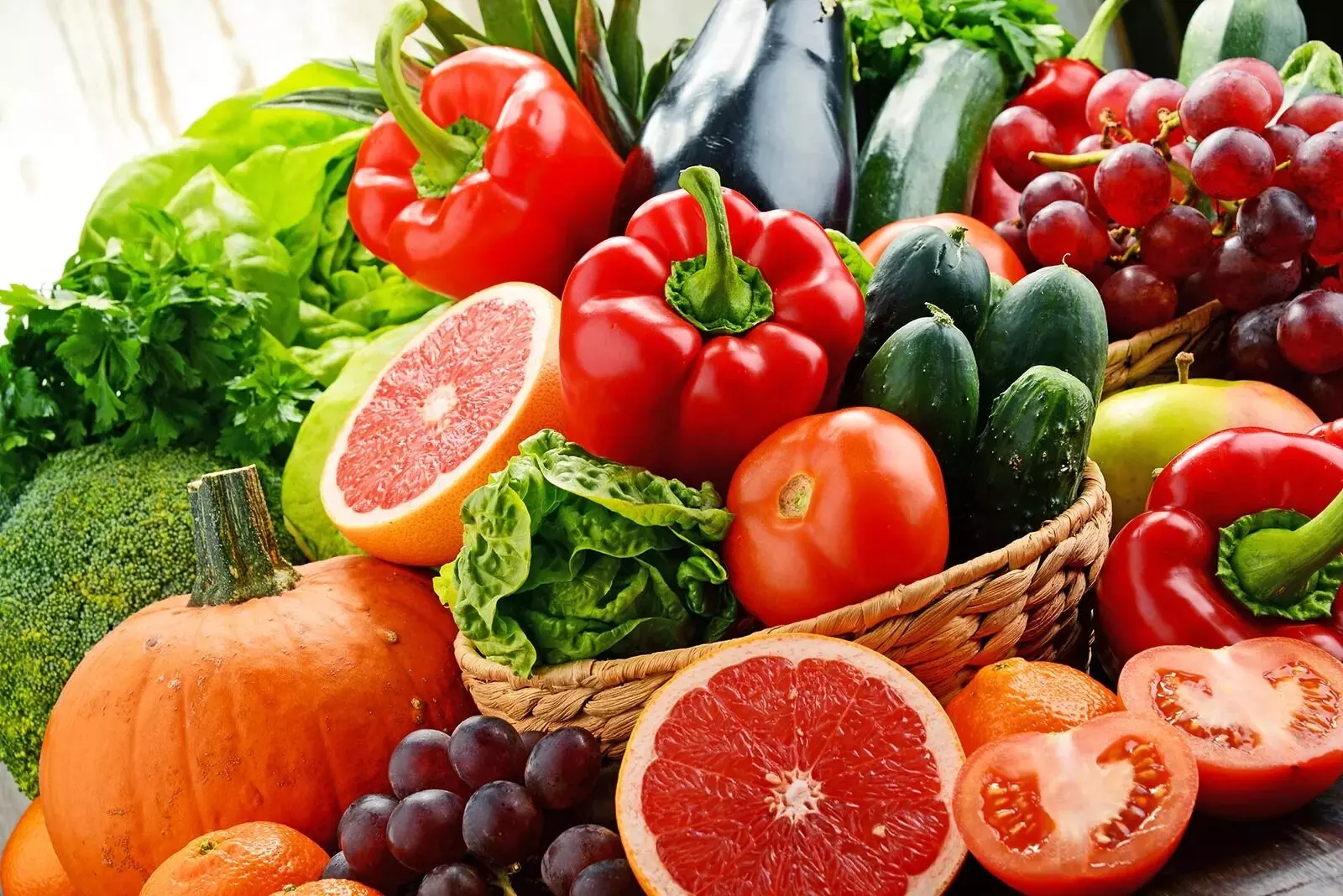 Health:మనం తినే ఆహారం ఎంతవరకు సేఫ్టీ..? Health:మనం తినే ఆహారం ఎంతవరకు సేఫ్టీ..?