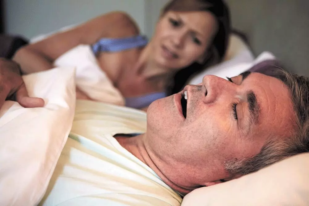 Health: గురకతో బాధపడుతున్నారా..? అయితే ఇలా చేయండి.. Health: గురకతో బాధపడుతున్నారా..? అయితే ఇలా చేయండి..