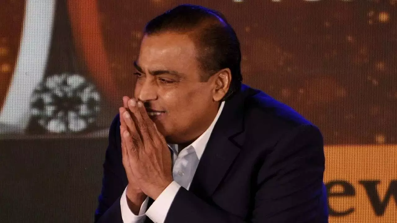 Reliance Industries : రిలయన్స్ కు అరుదైన గౌరవం.. ప్రపంచ టాప్-30 టెక్ కంపెనీల జాబితాలో స్థానం Reliance Industries : రిలయన్స్ కు అరుదైన గౌరవం.. ప్రపంచ టాప్-30 టెక్ కంపెనీల జాబితాలో స్థానం