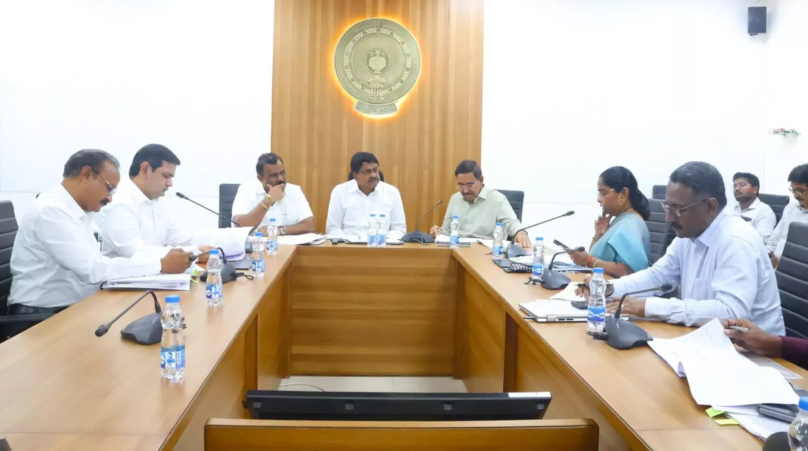 నాలా చట్టం రద్దుకు ప్రతిపాదనలు సిద్దం చేయండి నాలా చట్టం రద్దుకు ప్రతిపాదనలు సిద్దం చేయండి