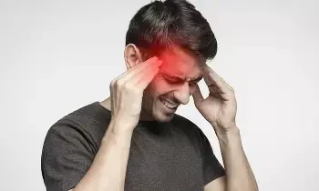 Headache: తలనొప్పితో బాధపడుతున్నారా..? ఈ చిట్కాలతో చెక్ చెప్పండి