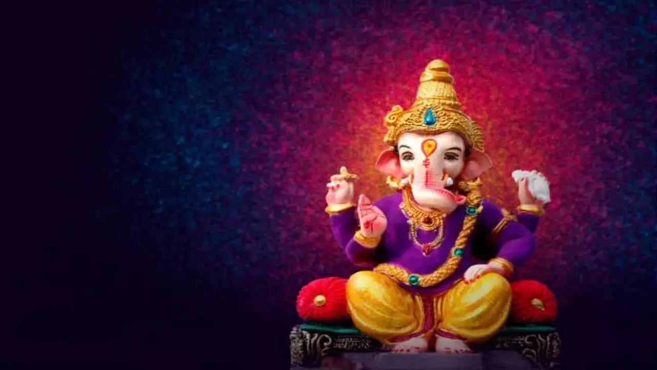 Chant These Mantras: ప్రతి పనిలో విజయం దక్కాలంటే బుధవారం ఈ మంత్రాలు చదవాలి Chant These Mantras: ప్రతి పనిలో విజయం దక్కాలంటే బుధవారం ఈ మంత్రాలు చదవాలి