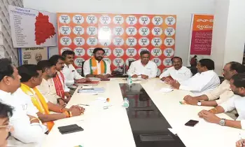 తెలంగాణ ప్రజలకు బీజేపీనే ప్రత్యామ్నయం తెలంగాణ ప్రజలకు బీజేపీనే ప్రత్యామ్నయం