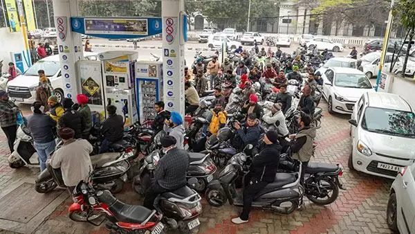 Petrol Ban : జూలై 1నుంచి ఈ వాహనాలకు బంకుల్లో పెట్రోల్, డీజిల్ బంద్ Petrol Ban : జూలై 1నుంచి ఈ వాహనాలకు బంకుల్లో పెట్రోల్, డీజిల్ బంద్