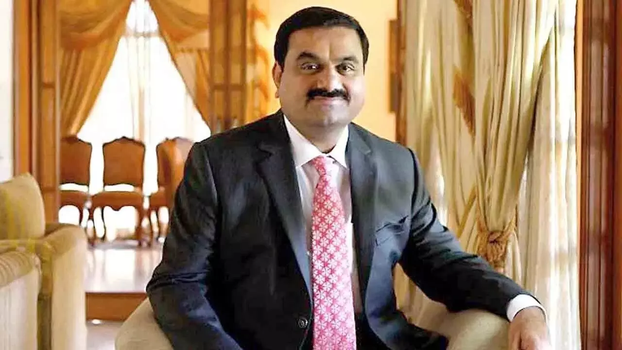 Gautam Adani Birthday Special: ఒకప్పుడు రూ.100జీతానికి పని చేశాడు.. నేడు రూ.5.45లక్షల కోట్ల సామ్రాజ్యానికి అధిపతి Gautam Adani Birthday Special: ఒకప్పుడు రూ.100జీతానికి పని చేశాడు.. నేడు రూ.5.45లక్షల కోట్ల సామ్రాజ్యానికి అధిపతి