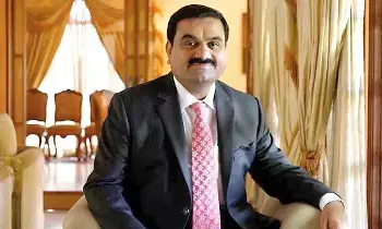 Gautam Adani Birthday Special: ఒకప్పుడు రూ.100జీతానికి పని చేశాడు.. నేడు రూ.5.45లక్షల కోట్ల సామ్రాజ్యానికి అధిపతి Gautam Adani Birthday Special: ఒకప్పుడు రూ.100జీతానికి పని చేశాడు.. నేడు రూ.5.45లక్షల కోట్ల సామ్రాజ్యానికి అధిపతి