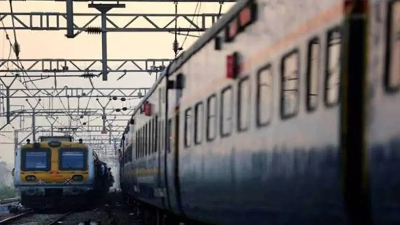 Train Ticket Prices : కొన్నేళ్ల తర్వాత భారీగా పెరగనున్న రైల్వే టికెట్ల ధరలు.. జులై 1 నుంచి కొత్త రేట్లు Train Ticket Prices : కొన్నేళ్ల తర్వాత భారీగా పెరగనున్న రైల్వే టికెట్ల ధరలు.. జులై 1 నుంచి కొత్త రేట్లు
