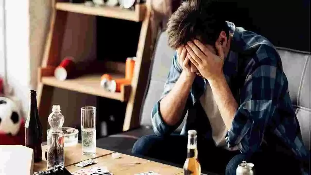 Avoid a Hangover: హ్యాంగోవర్ కాకుండా ఇలా ట్రై చేయండి.. Avoid a Hangover: హ్యాంగోవర్ కాకుండా ఇలా ట్రై చేయండి..