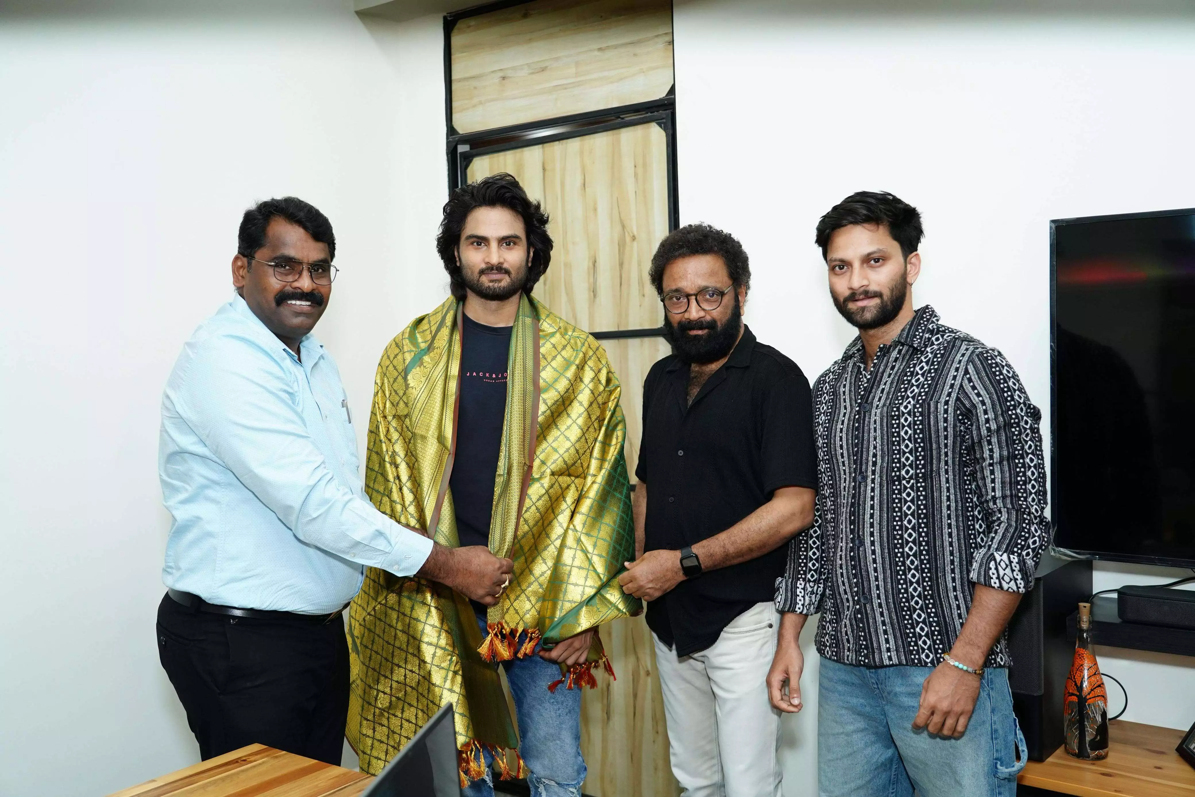 పోలీస్ వారి హెచ్చరిక టీజర్ పోలీస్ వారి హెచ్చరిక టీజర్