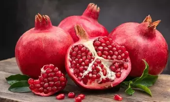 Pomegranate: ఒక్క దానిమ్మ తినండి..  ఎన్నో ఆరోగ్య  ప్రయోజనాలు!