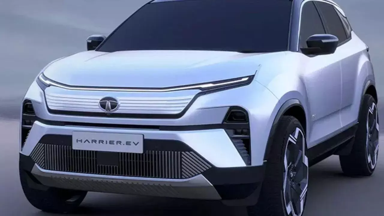 Harrier EV : ఈవీ మార్కెట్లో టాటా సంచలనం.. హారియర్ ఈవీ టాప్ మోడల్ ధర ఇదే Harrier EV : ఈవీ మార్కెట్లో టాటా సంచలనం.. హారియర్ ఈవీ టాప్ మోడల్ ధర ఇదే