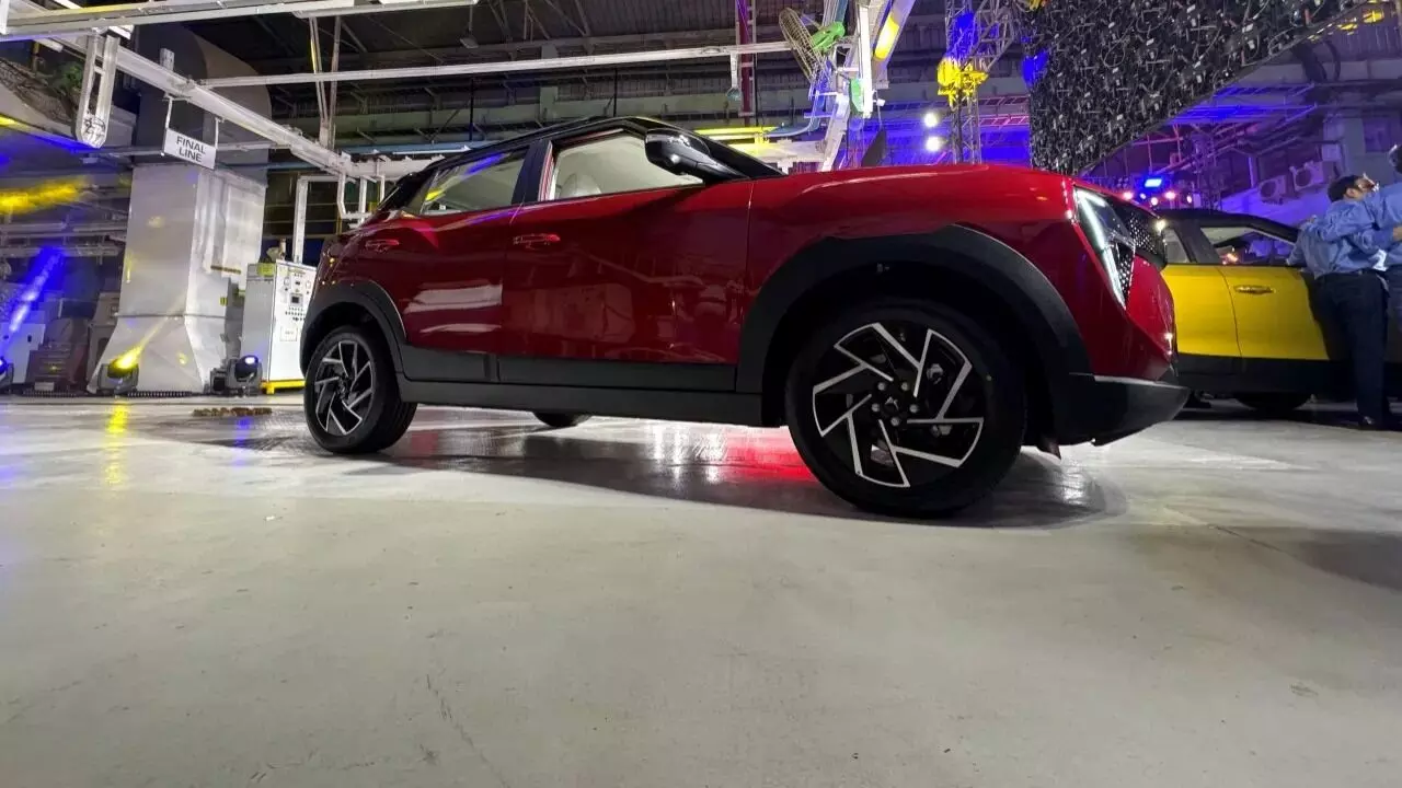 Upcoming Cars : రూ.10లక్షలు రెడీ చేస్కోండి.. 5 కొత్త కార్లు వచ్చేస్తున్నాయ్ Upcoming Cars : రూ.10లక్షలు రెడీ చేస్కోండి.. 5 కొత్త కార్లు వచ్చేస్తున్నాయ్