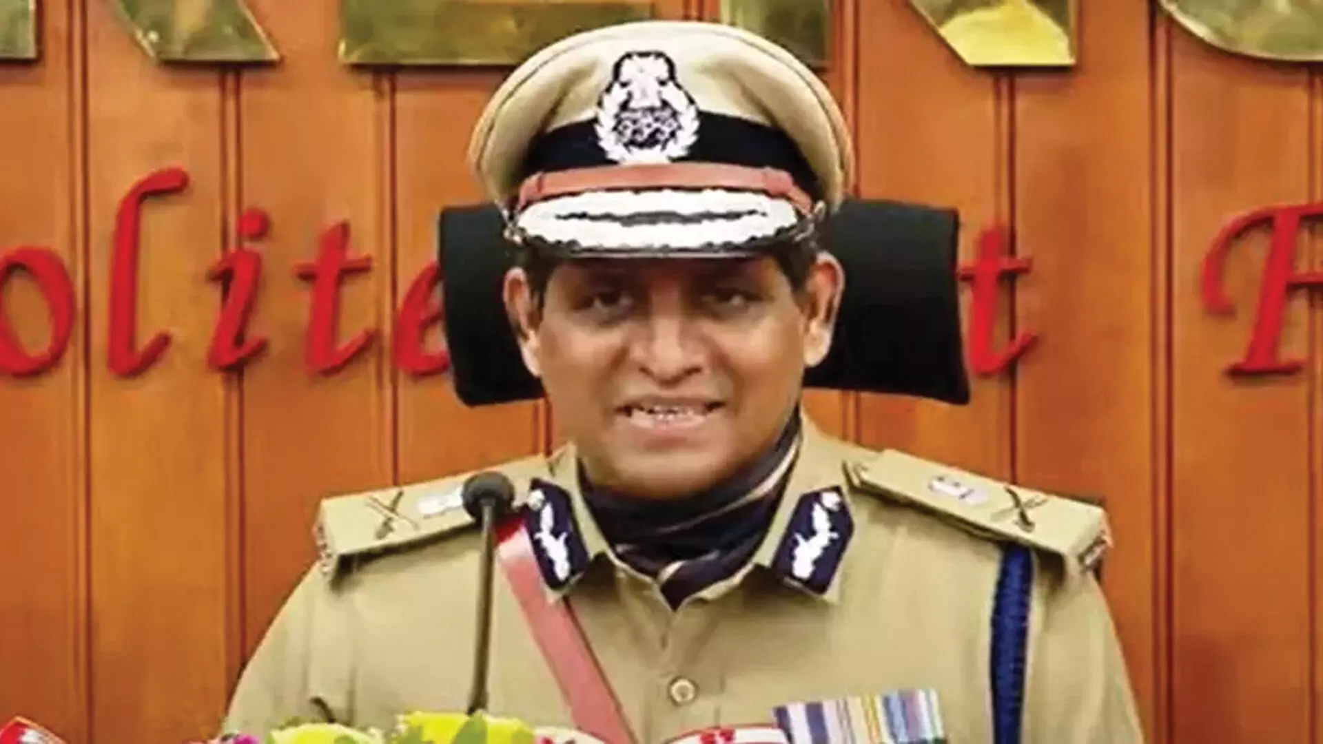 కేరళ డీజీపీగా పశ్చిమగోదావరి జిల్లా వ్యక్తి కేరళ డీజీపీగా పశ్చిమగోదావరి జిల్లా వ్యక్తి