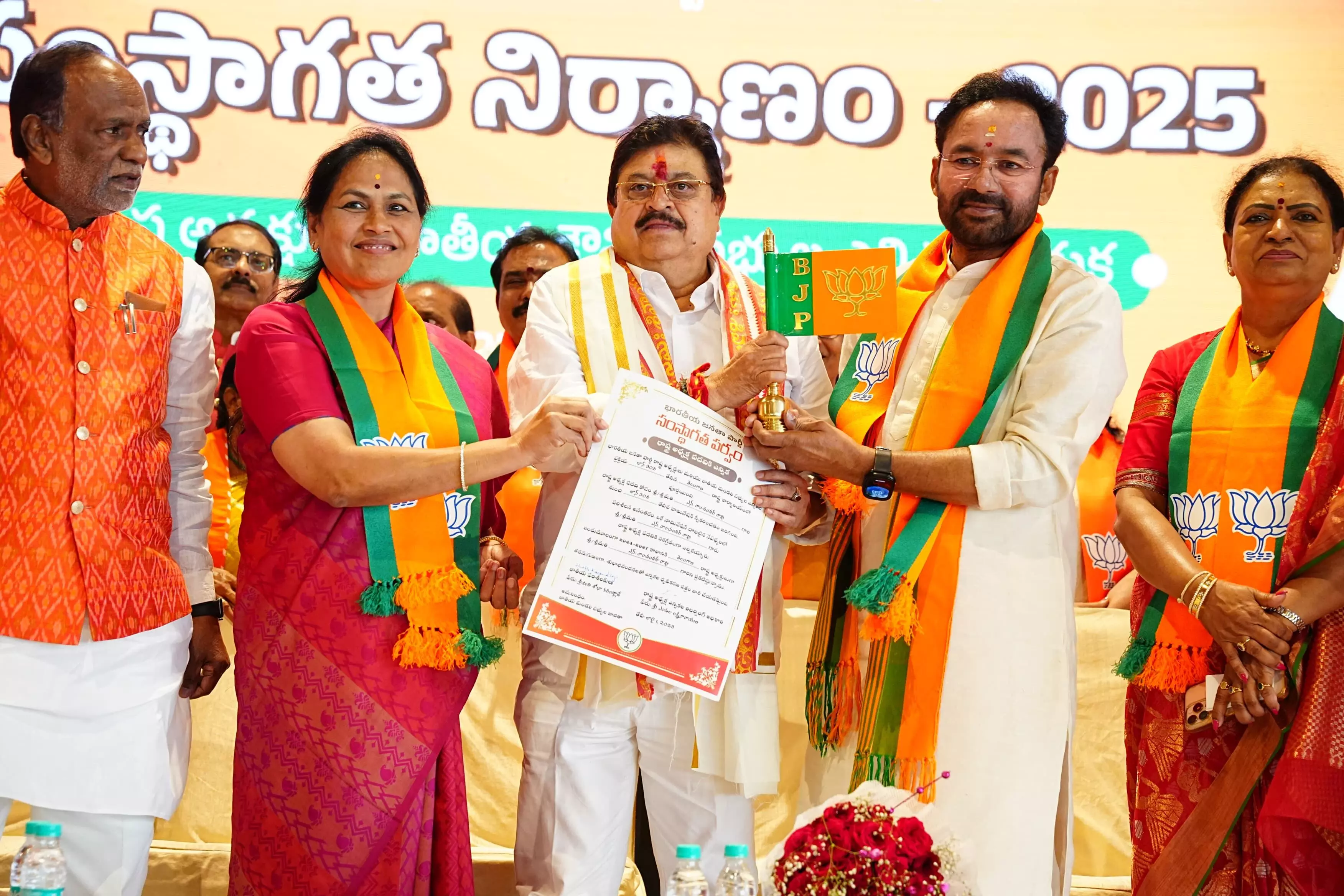 నేను సౌమ్యుడ్నే కానీ యుద్దంలోకి దిగితే యోధుడిని నేను సౌమ్యుడ్నే కానీ యుద్దంలోకి దిగితే యోధుడిని