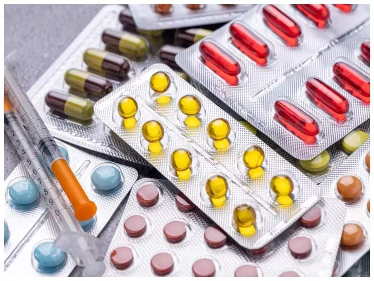 Medicines : ప్యాకింగ్ చూసే చెప్పేయొచ్చు.. టాబ్లెట్స్ ఖరీదా .. చవకదా అని ? కొత్త రూల్స్ రాబోతున్నాయి! Medicines : ప్యాకింగ్ చూసే చెప్పేయొచ్చు.. టాబ్లెట్స్ ఖరీదా .. చవకదా అని ? కొత్త రూల్స్ రాబోతున్నాయి!