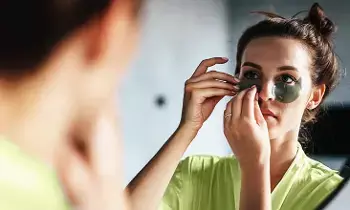 Anemia to Lack of Sleep: రక్తహీనత నుండి నిద్ర లేకపోవడం వరకు.. బ్లాక్ సర్కిల్స్కు కారణాలివే.. Anemia to Lack of Sleep: రక్తహీనత నుండి నిద్ర లేకపోవడం వరకు.. బ్లాక్ సర్కిల్స్కు కారణాలివే..