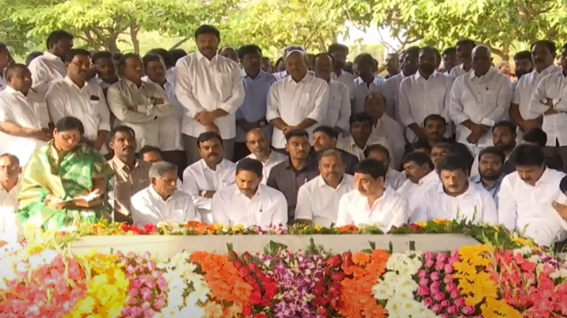YSR JAYANTHI :నేడు వైఎస్ఆర్ 76వ జయంతి YSR JAYANTHI :నేడు వైఎస్ఆర్ 76వ జయంతి