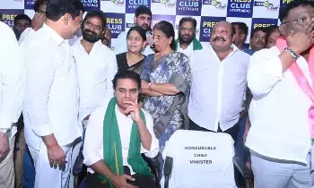 ముఖ్యమంత్రికి మరో ఛాన్స్ ఇస్తున్నా - కేటీఆర్