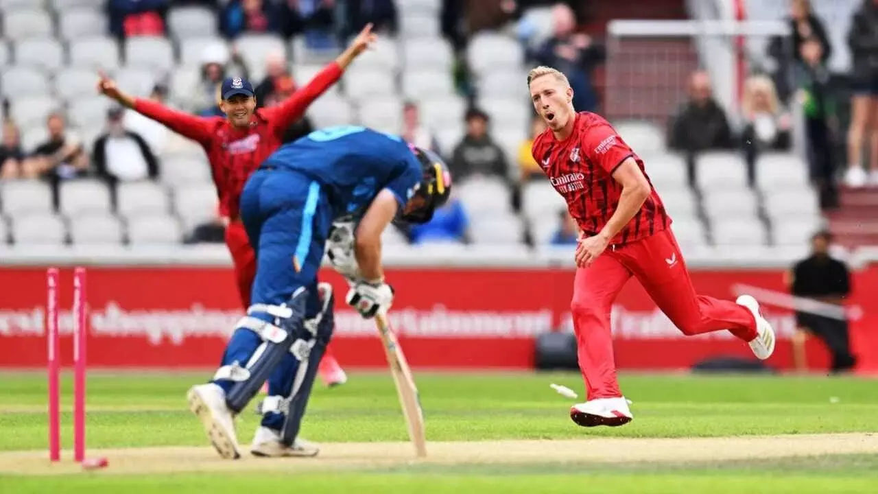 Cricket Sensation: క్రికెట్లో సంచలనం.. 6 బాల్స్లో 6 వికెట్లు.. Cricket Sensation: క్రికెట్లో సంచలనం.. 6 బాల్స్లో 6 వికెట్లు..
