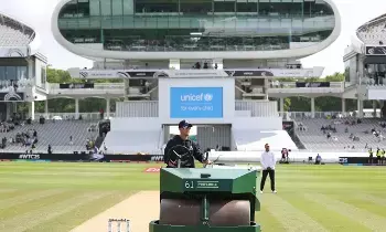 Lords Pitch: లార్డ్స్ పిచ్..పరుగులు కష్టమేనా..? Lords Pitch: లార్డ్స్ పిచ్..పరుగులు కష్టమేనా..?