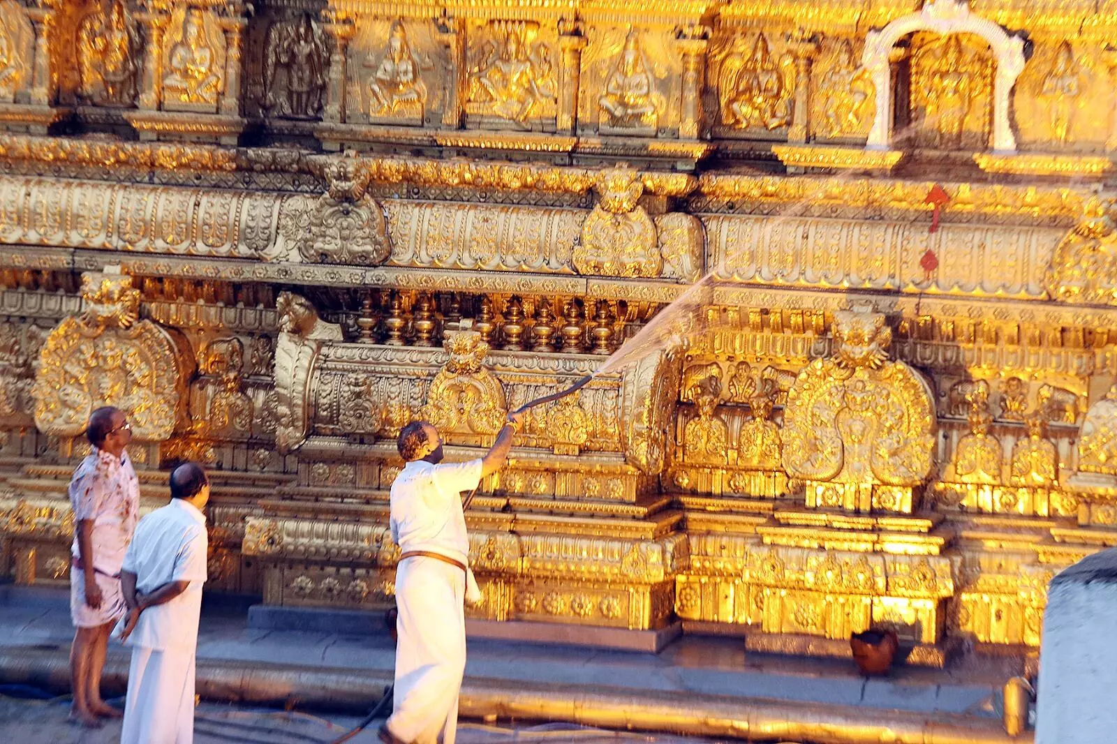 TTD: శ్రీవారి భక్తులకు అలర్ట్.. తిరుమలలో కోయిల్ ఆళ్వార్ తిరుమంజనం, ఆణివార ఆస్థానం TTD: శ్రీవారి భక్తులకు అలర్ట్.. తిరుమలలో కోయిల్ ఆళ్వార్ తిరుమంజనం, ఆణివార ఆస్థానం