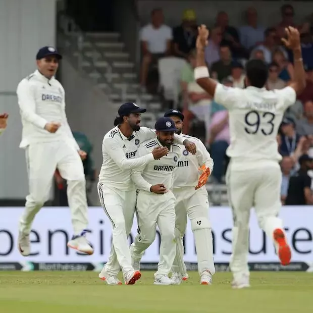 Kuldeep Yadav: నీళ్లు ఇవ్వడానికే అతన్ని ఇంగ్లాండ్కు తీసుకువెళ్లారా? Kuldeep Yadav: నీళ్లు ఇవ్వడానికే అతన్ని ఇంగ్లాండ్కు తీసుకువెళ్లారా?