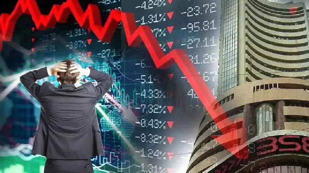 Share Market : కుప్పకూలిన షేర్ మార్కెట్.. ఒక్కసారిగా ఎందుకు పడిపోయిందో తెలుసా ? Share Market : కుప్పకూలిన షేర్ మార్కెట్.. ఒక్కసారిగా ఎందుకు పడిపోయిందో తెలుసా ?