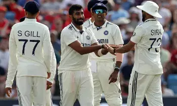 Bumrah: 5 వికెట్లతో చెలరేగిన బుమ్రా..387 రన్స్ కే ఇంగ్లాండ్ ఆలౌట్ Bumrah: 5 వికెట్లతో చెలరేగిన బుమ్రా..387 రన్స్ కే ఇంగ్లాండ్ ఆలౌట్