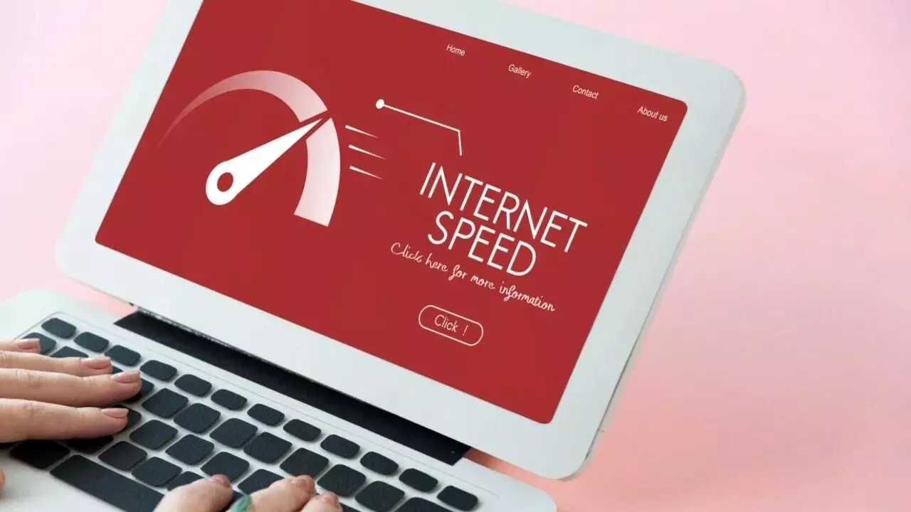 Internet Speed : జపాన్ సంచలనం.. ఇంటర్నెట్ స్పీడ్లో వరల్డ్ రికార్డ్! Internet Speed : జపాన్ సంచలనం.. ఇంటర్నెట్ స్పీడ్లో వరల్డ్ రికార్డ్!