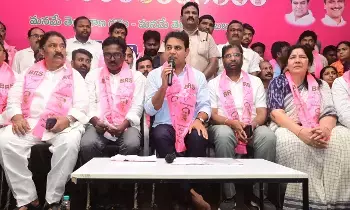 రేవంత్ రెడ్డి ని వదిలిపెట్టేది లేదు- కేటీఆర్ రేవంత్ రెడ్డి ని వదిలిపెట్టేది లేదు- కేటీఆర్