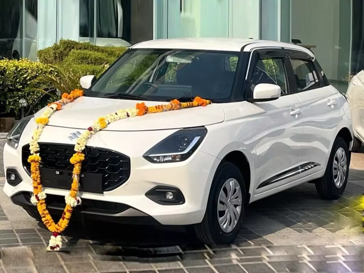 Maruti Suzuki : మారుతి సుజుకి ధమాకా ఆఫర్.. ఆల్ న్యూ స్విఫ్ట్ పై రూ. 1.05 లక్షల డిస్కౌంట్ Maruti Suzuki : మారుతి సుజుకి ధమాకా ఆఫర్.. ఆల్ న్యూ స్విఫ్ట్ పై రూ. 1.05 లక్షల డిస్కౌంట్