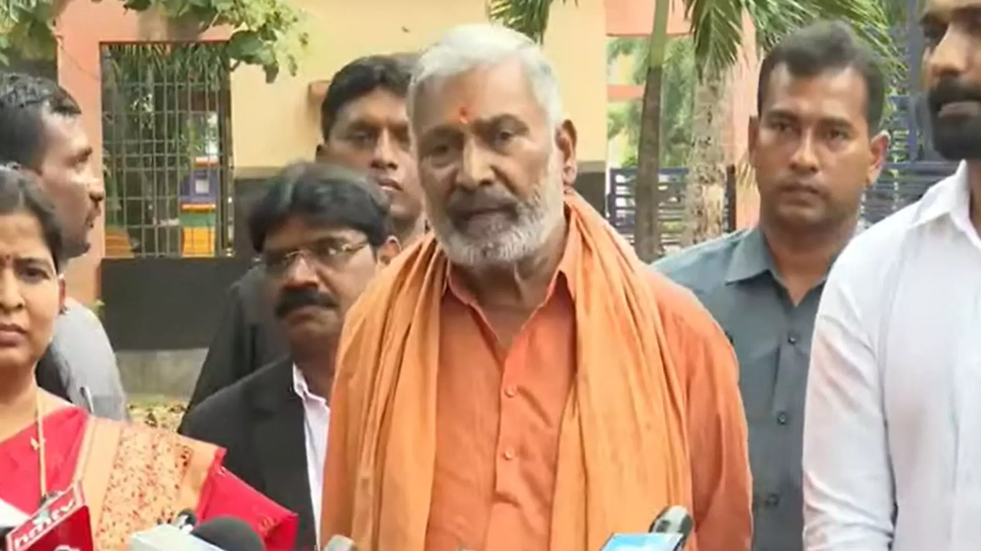 Ex Minister Peddireddy : మాపై ఎన్ని కేసులు పెట్టినా భయపడేది లేదు Ex Minister Peddireddy : మాపై ఎన్ని కేసులు పెట్టినా భయపడేది లేదు