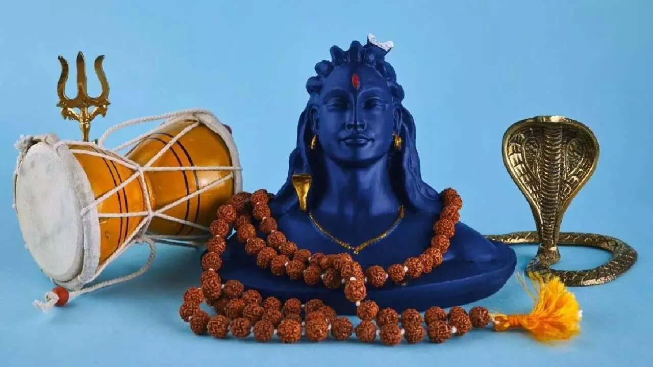Shravan Monday to Fulfill Your Wishes: శ్రావణ సోమవారం ఈ 5 పనులు చేస్తే.. కోరికలు నెరవేరుతాయి. Shravan Monday to Fulfill Your Wishes: శ్రావణ సోమవారం ఈ 5 పనులు చేస్తే.. కోరికలు నెరవేరుతాయి.