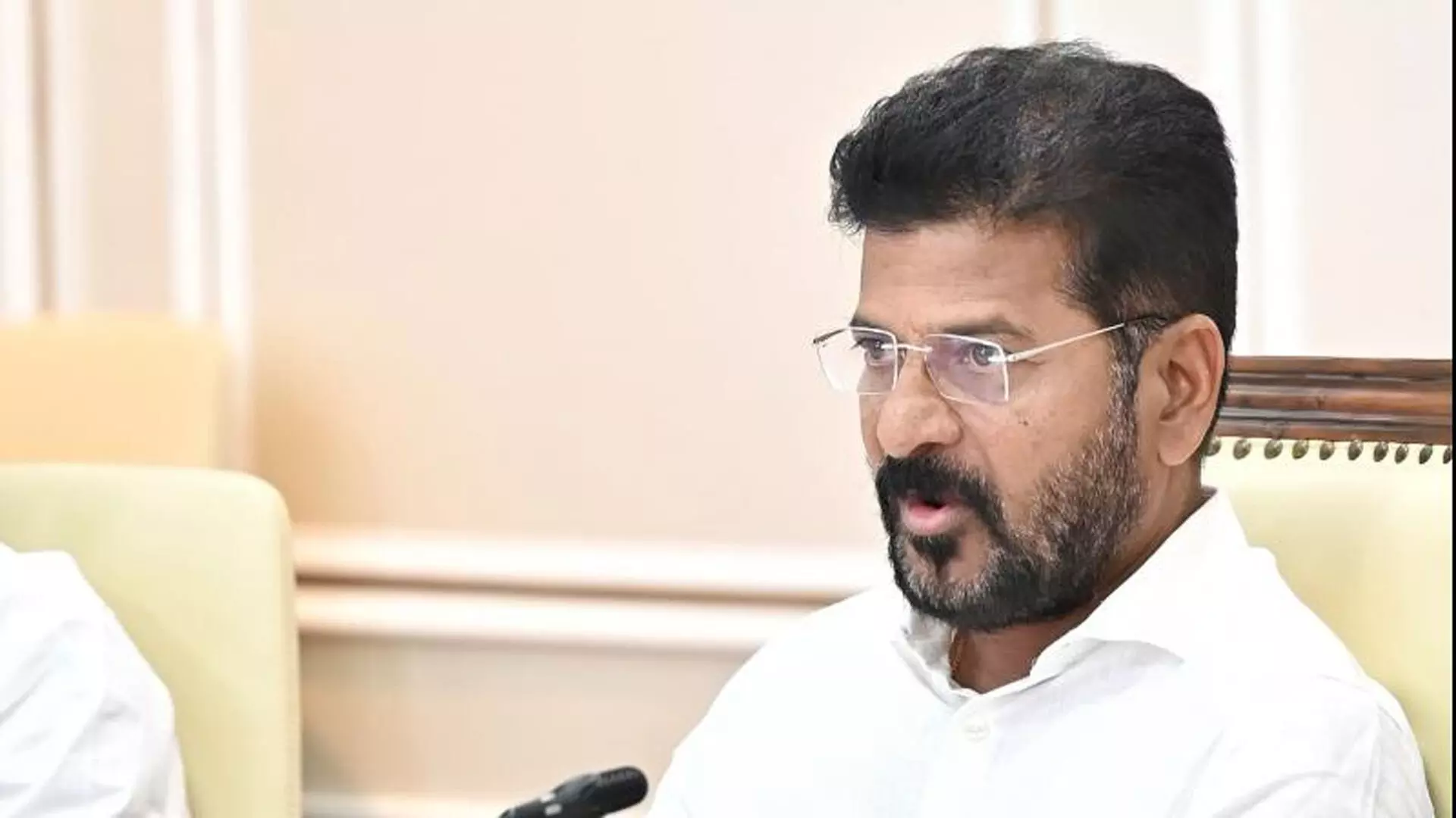 Cm Revanth Reddy : భారీవర్షాలకు జిల్లా కలెక్టర్లు అప్రమత్తంగా ఉండండి Cm Revanth Reddy : భారీవర్షాలకు జిల్లా కలెక్టర్లు అప్రమత్తంగా ఉండండి