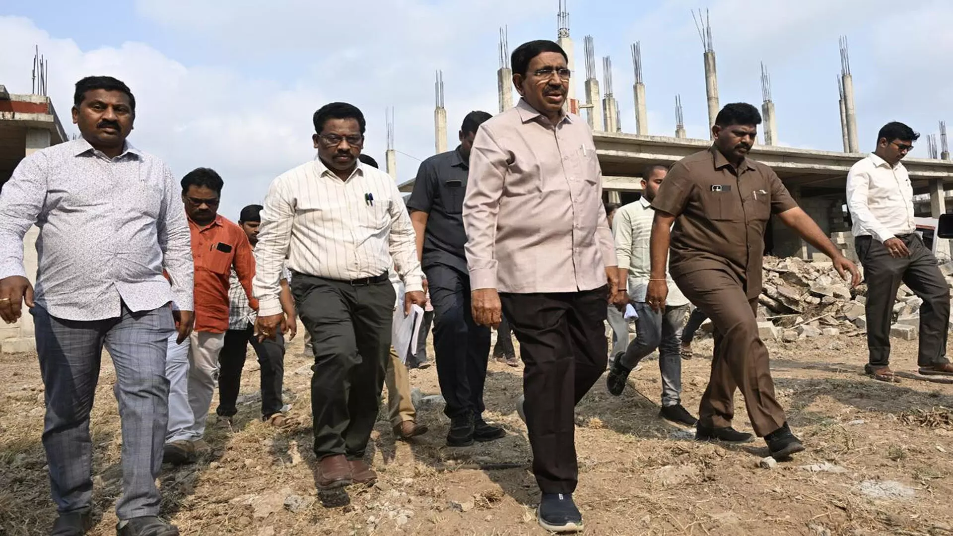 Capital Amaravati : మూడేళ్ళలో అమరావతిని వంద శాతం పూర్తి చేస్తాం Capital Amaravati : మూడేళ్ళలో అమరావతిని వంద శాతం పూర్తి చేస్తాం