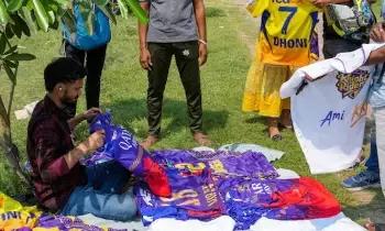 IPL Jerseys Stolen: రూ. 6 లక్షల ఐపీఎల్ జెర్సీలు దొంగతనం!
