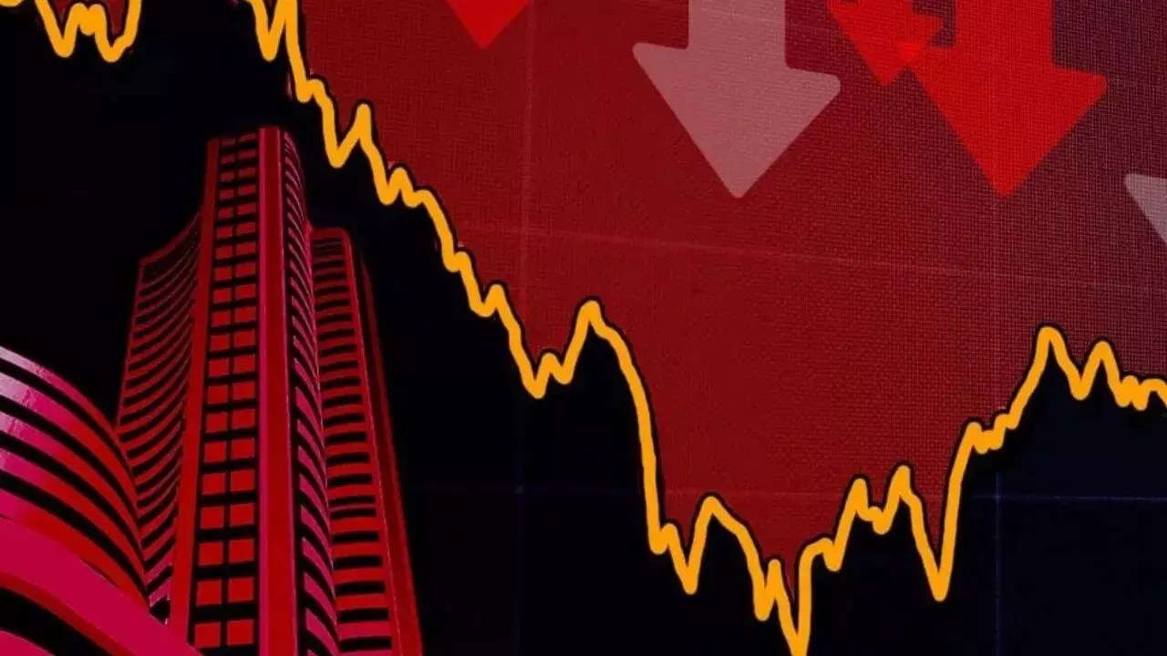 Stock Market : ట్రంప్ దెబ్బకు 10నిమిషాల్లో రూ.3లక్షల కోట్లు ఆవిరి Stock Market : ట్రంప్ దెబ్బకు 10నిమిషాల్లో రూ.3లక్షల కోట్లు ఆవిరి