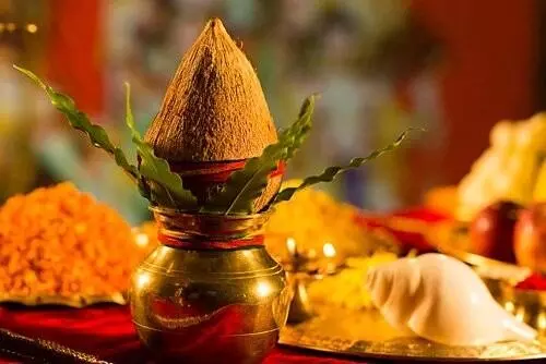 Place the Kalash During Pooja: పూజ సమయంలో కలశాన్ని ఏ దిశలో ఉంచాలో తెలుసా..? Place the Kalash During Pooja: పూజ సమయంలో కలశాన్ని ఏ దిశలో ఉంచాలో తెలుసా..?