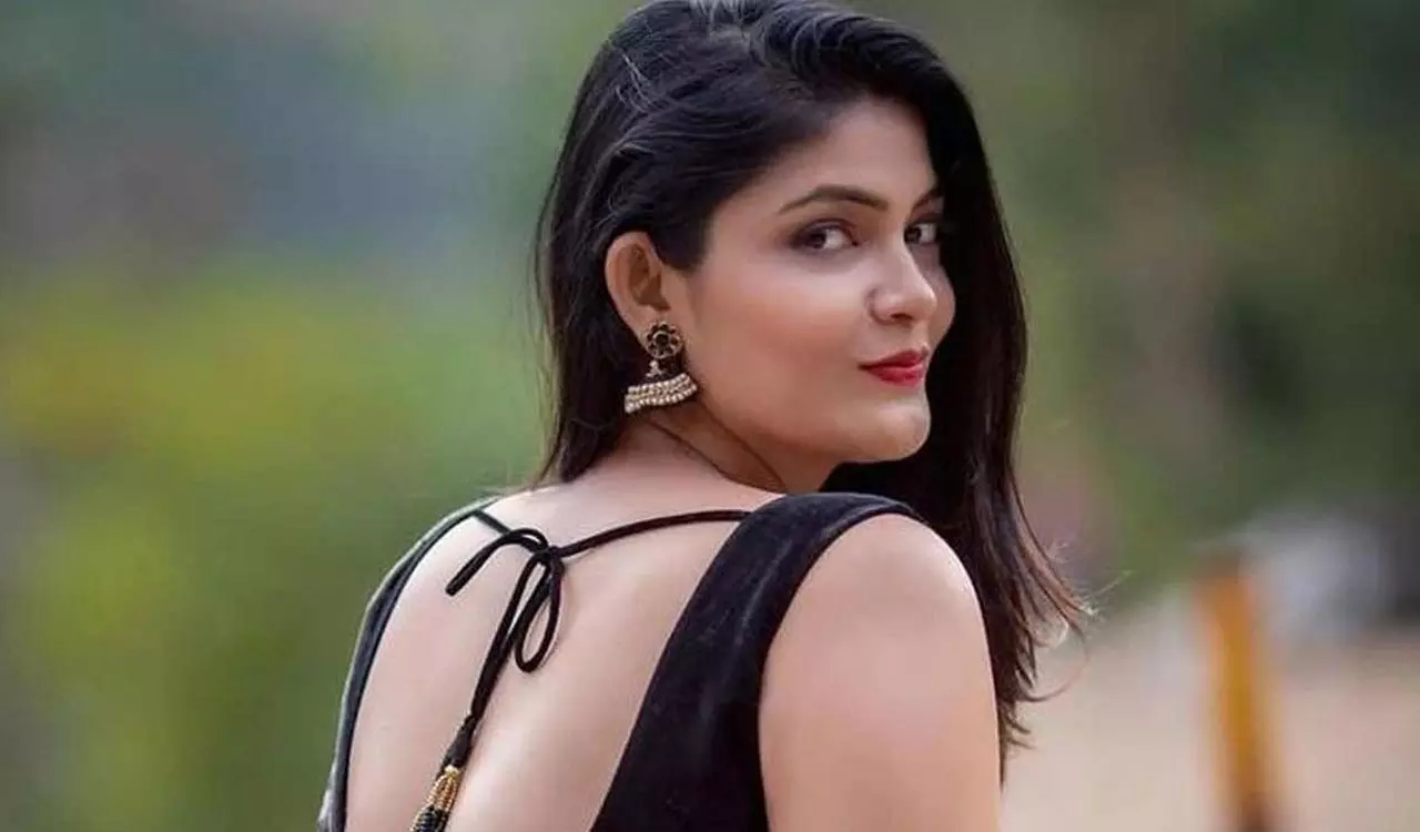 Kalpika’s Father Reveals: నా కూతురికి మెంటల్ డిజార్డర్.. కల్పిక తండ్రి స్టేట్మెంట్ Kalpika’s Father Reveals: నా కూతురికి మెంటల్ డిజార్డర్.. కల్పిక తండ్రి స్టేట్మెంట్