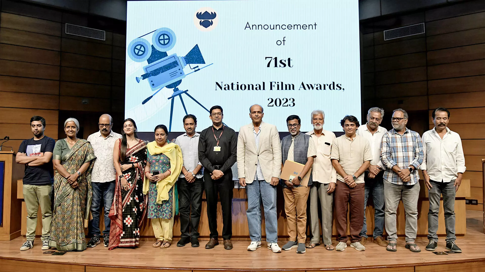 National Film Awards : ఉత్తమ నటుడిగా షారూక్ఖాన్, ఉత్తమ నటిగా రాణీముఖర్జీ National Film Awards : ఉత్తమ నటుడిగా షారూక్ఖాన్, ఉత్తమ నటిగా రాణీముఖర్జీ
