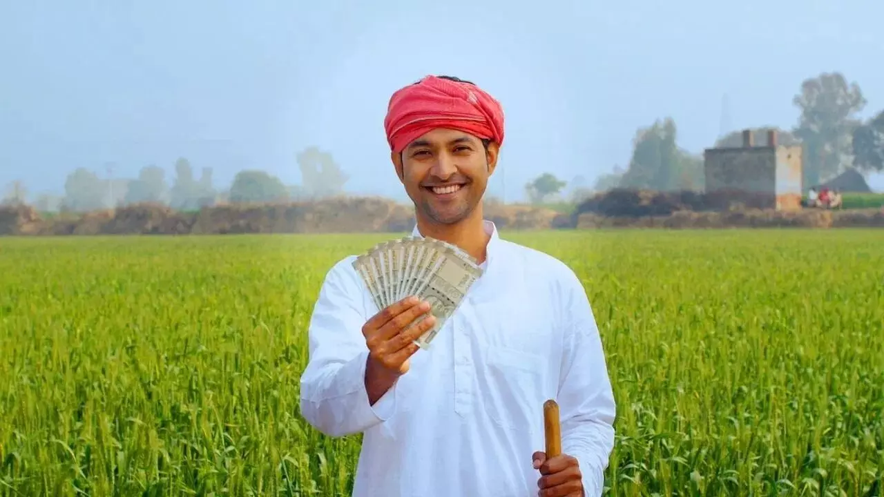 PM Kisan : ఏపీ రైతులకు డబుల్ బొనాంజా.. వారి అకౌంట్లలో రూ.2000వేలకు బదులు రూ.7000 PM Kisan : ఏపీ రైతులకు డబుల్ బొనాంజా.. వారి అకౌంట్లలో రూ.2000వేలకు బదులు రూ.7000
