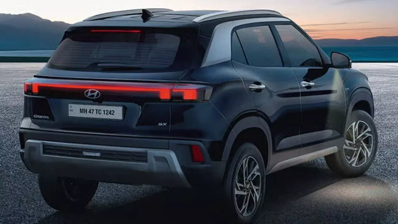 Hyundai : 2025లో టాప్ పొజిషన్ కొట్టిన హ్యుందాయ్ కారు.. 7 నెలల్లోనే రికార్డ్ సేల్స్! Hyundai : 2025లో టాప్ పొజిషన్ కొట్టిన హ్యుందాయ్ కారు.. 7 నెలల్లోనే రికార్డ్ సేల్స్!