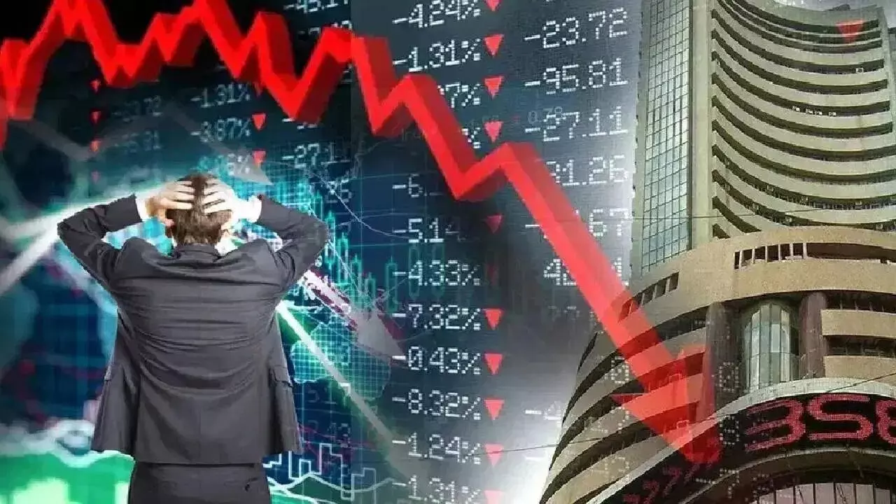 Stock Market : ఆర్బీఐ నిర్ణయంతో భారీగా షేర్ మార్కెట్ పతనం..70 నిమిషాల్లో రూ.2.13 లక్షల కోట్లు ఆవిరి Stock Market : ఆర్బీఐ నిర్ణయంతో భారీగా షేర్ మార్కెట్ పతనం..70 నిమిషాల్లో రూ.2.13 లక్షల కోట్లు ఆవిరి